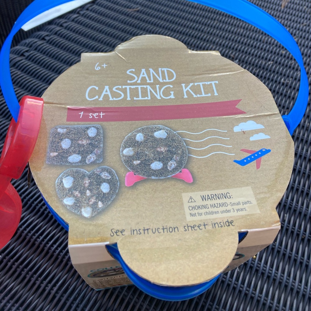 Ankyo Sand casting kit with sand pail and shovel